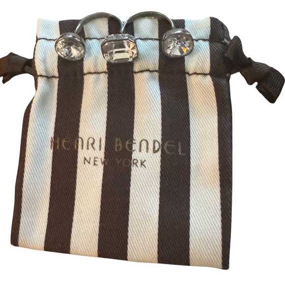 Henri Bendel silver triple adjustable knuckle ring with crystal stones, dust bag - Picture 2 of 3